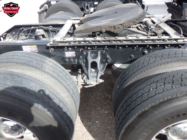 2020-kenworth-t680-image-4