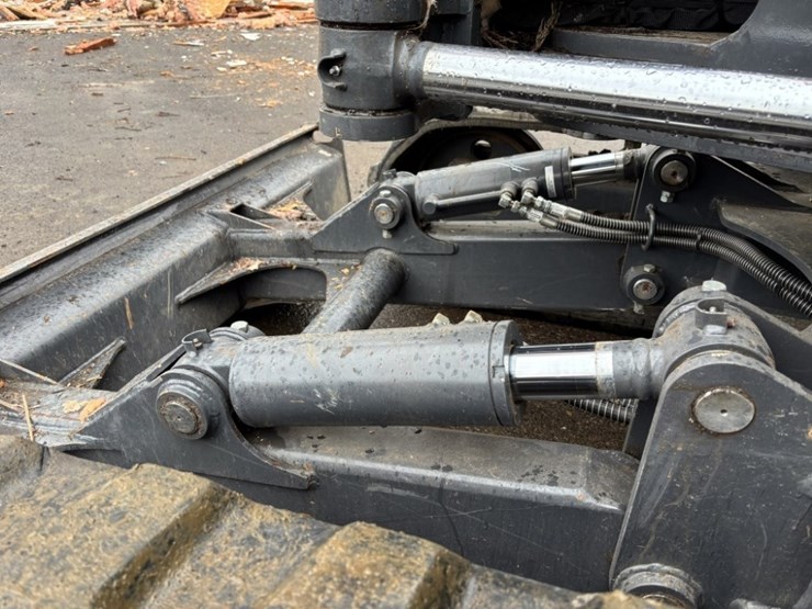 2022-doosan-dx85r-3-image-17