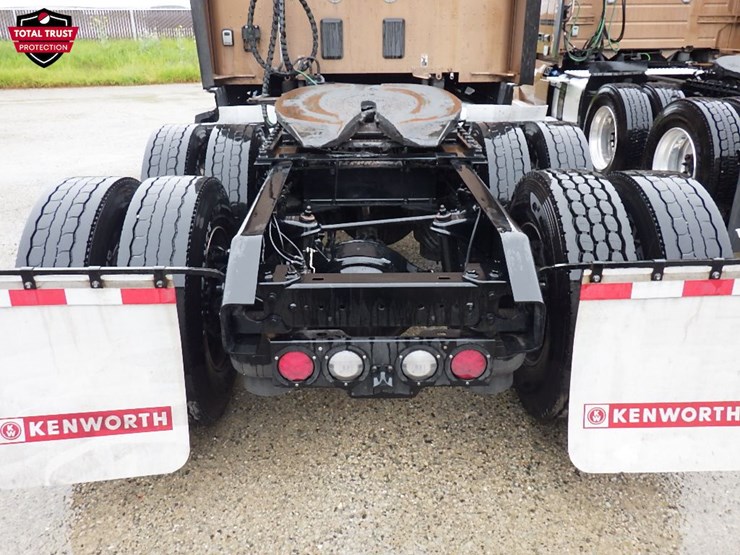 2024-kenworth-t680-image-12