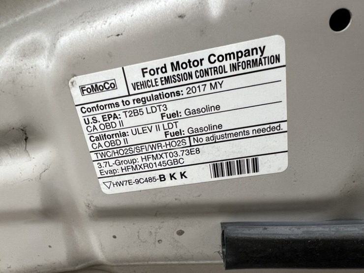 2017-ford-explorer-image-14