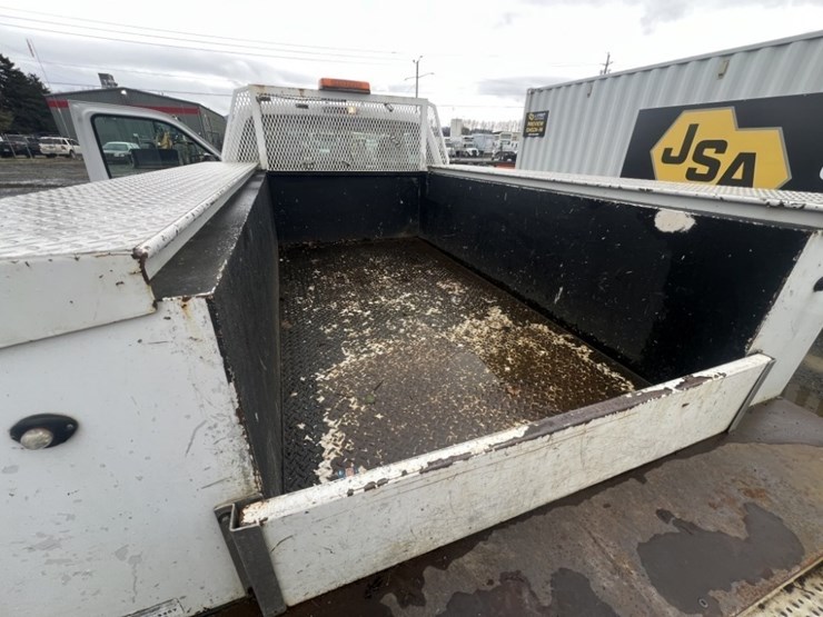 2014-ford-f350-image-22