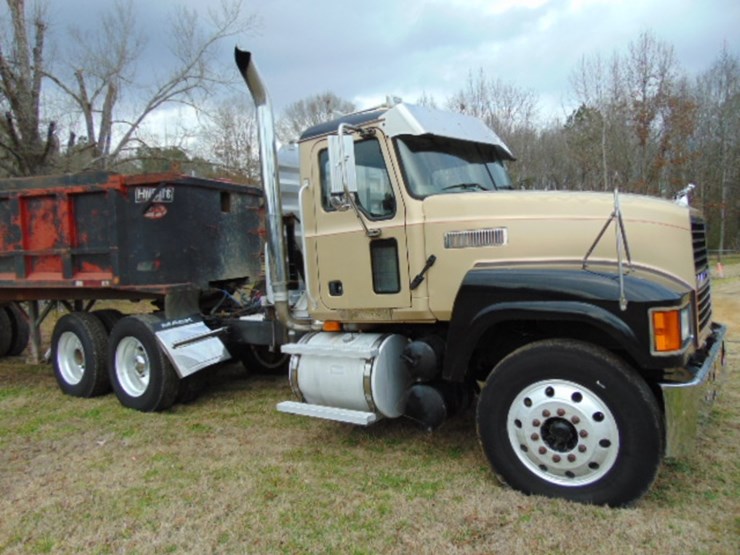 2006-mack-chn613-image-2