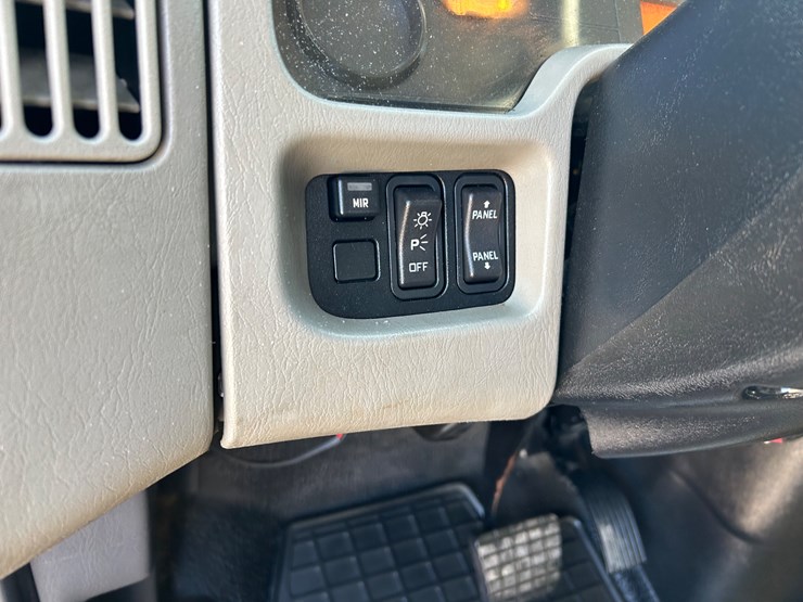 2013-international-durastar-4400-image-125