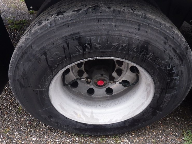 2016-hyundai-reefer-image-13