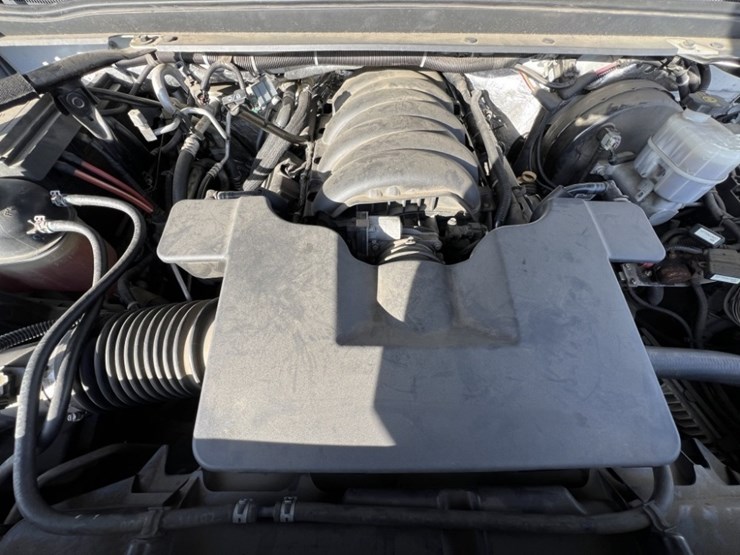 2018-chevrolet-tahoe-image-13