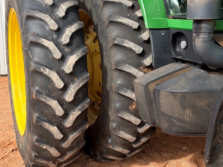 john-deere-8320-image-9