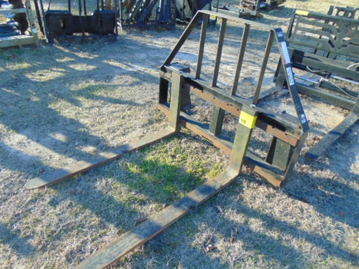 fork-hanger-w/-forks-image-1