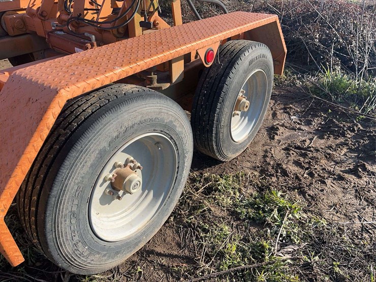 tensas-turn-table-equipment-mover-with-header-bracket-image-4