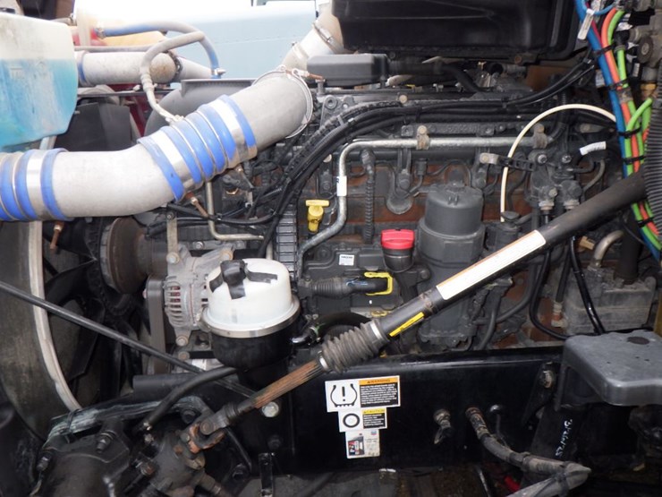 2022-kenworth-t680-image-23