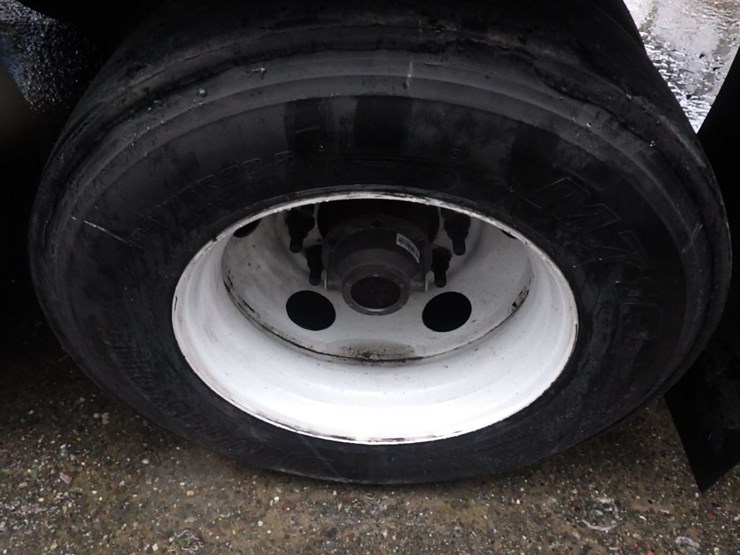 2016-great-dane-champion-se-image-16