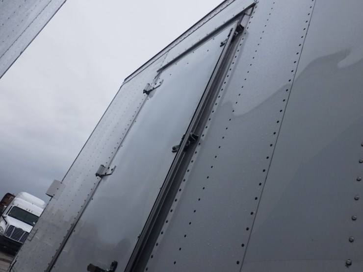 2016-hyundai-reefer-image-26