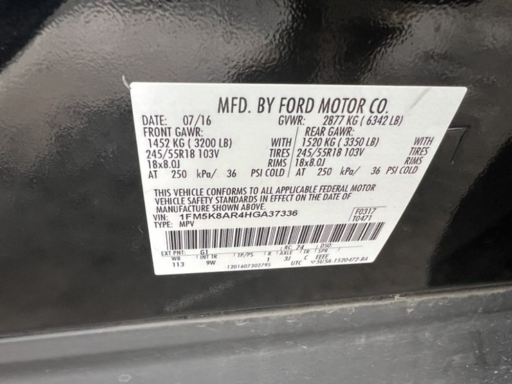 2017-ford-explorer-image-10