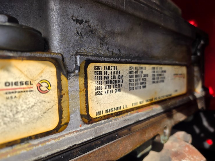 1997-peterbilt-377-image-32