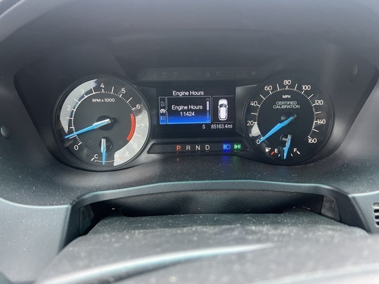 2017-ford-explorer-image-29