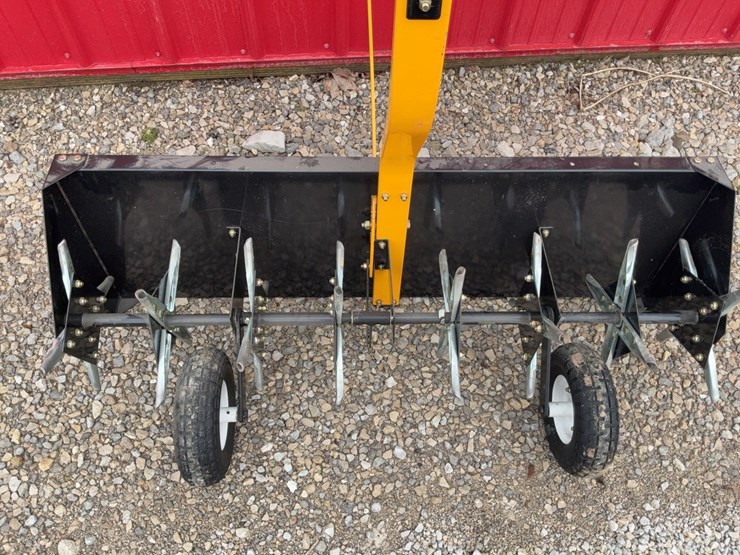 yard-works-aerator-image-5