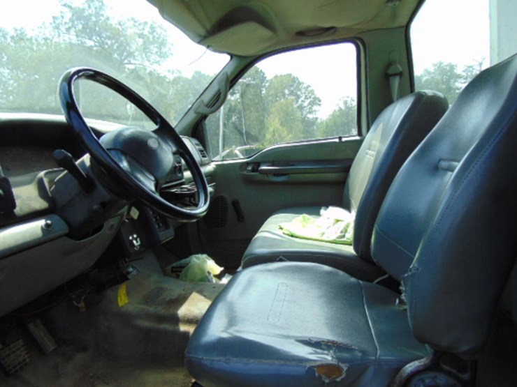 2004-ford-f750-image-5