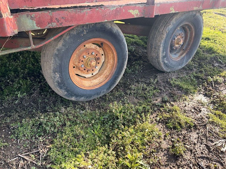 cotton-trailer,-tandem-rears,-32'-image-4