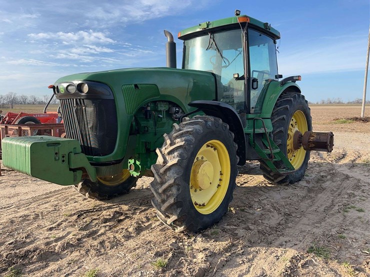 john-deere-8220-image-2