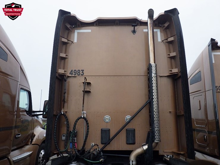 2022-kenworth-t680-image-14