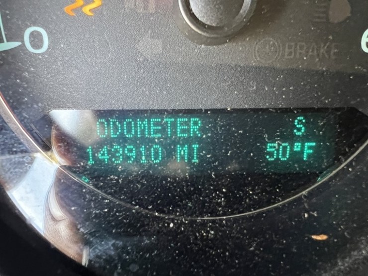 2012-chevrolet-tahoe-image-31