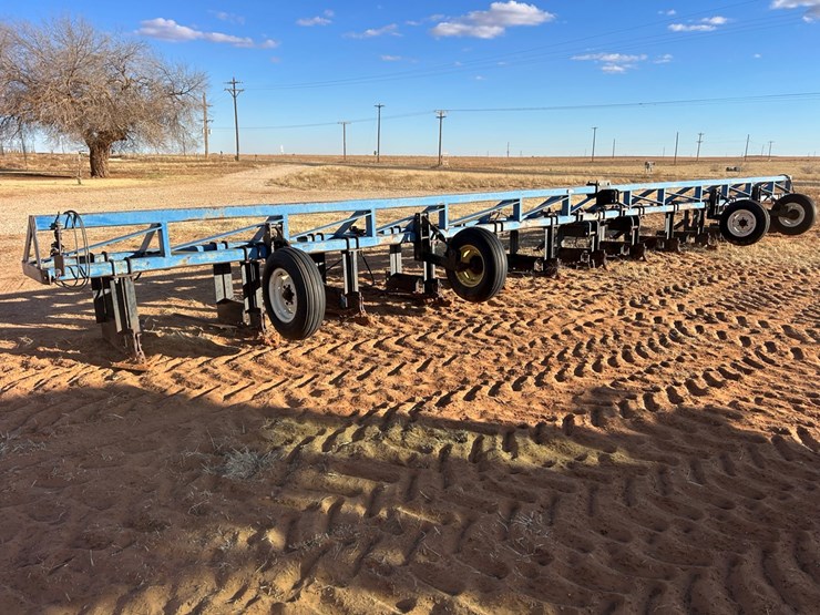 #83-•-sam-stevens-bed-knifer-image-1