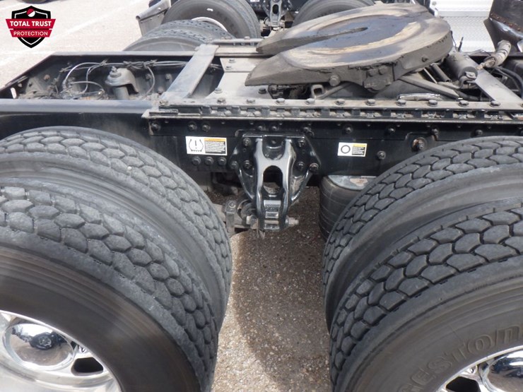 2020-kenworth-t680-image-4