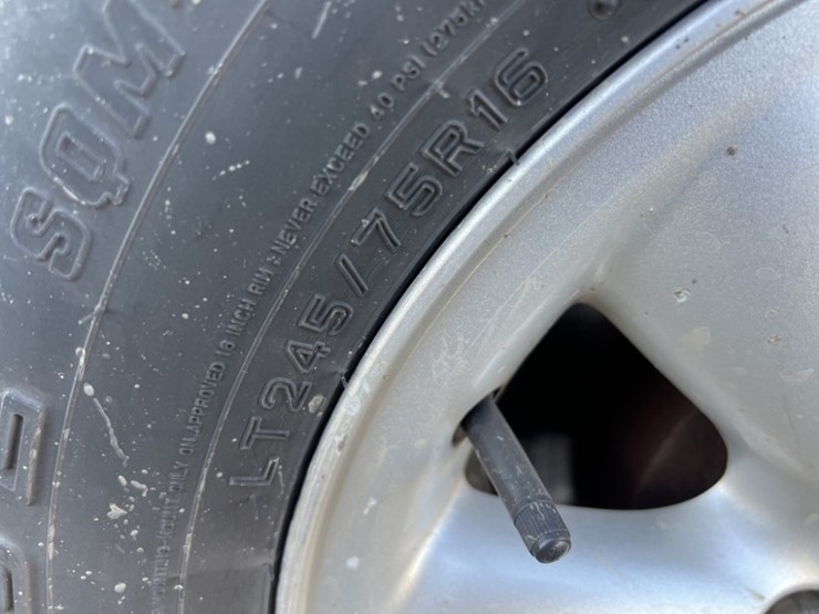 2004-dodge-dakota-sport-image-19