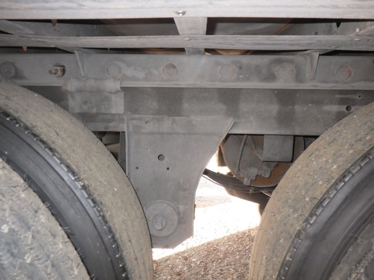 2017-utility-3000r-image-10