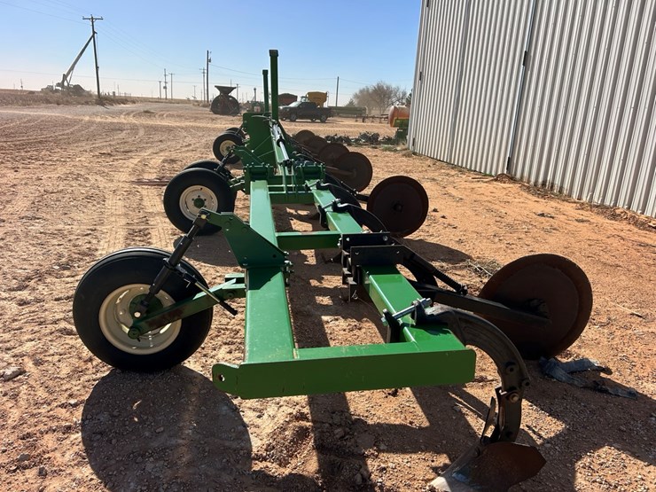 #26-•-2022-sm-fab-lister-image-5