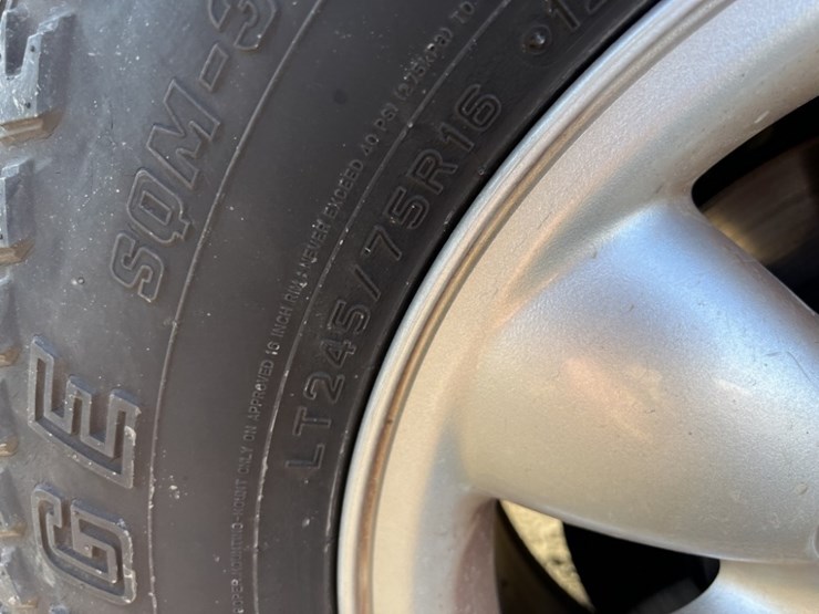 2004-dodge-dakota-sport-image-17