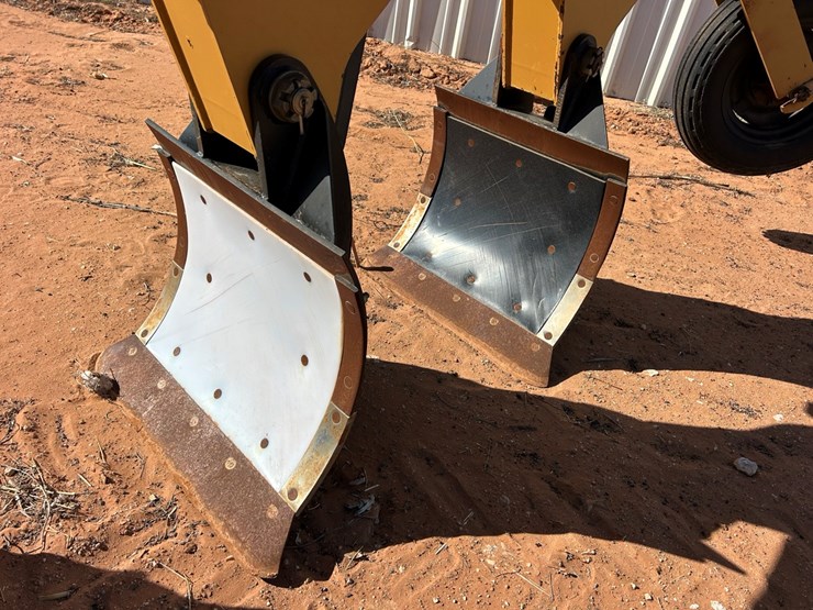 #43-•-2020-tatu-s-1215-image-4