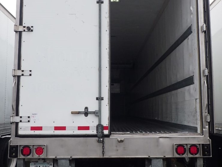 2016-hyundai-reefer-image-12