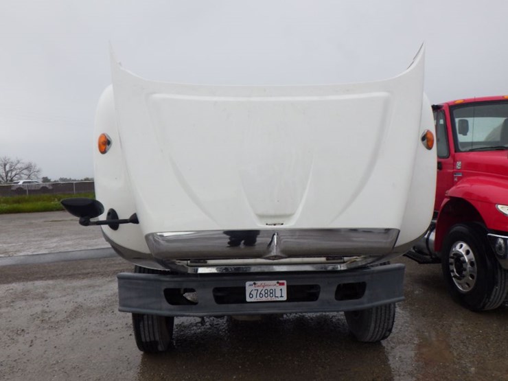 2011-international-workstar-7300-image-21