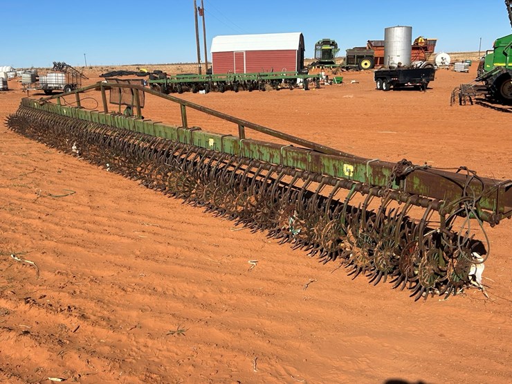 john-deere-400-image-2