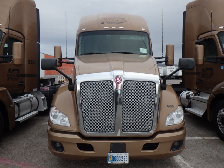 2022-kenworth-t680-image-2