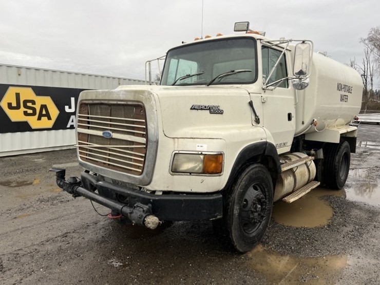 1995-ford-l9000-image-1