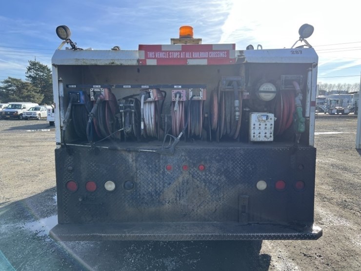 1990-international-4900-image-5