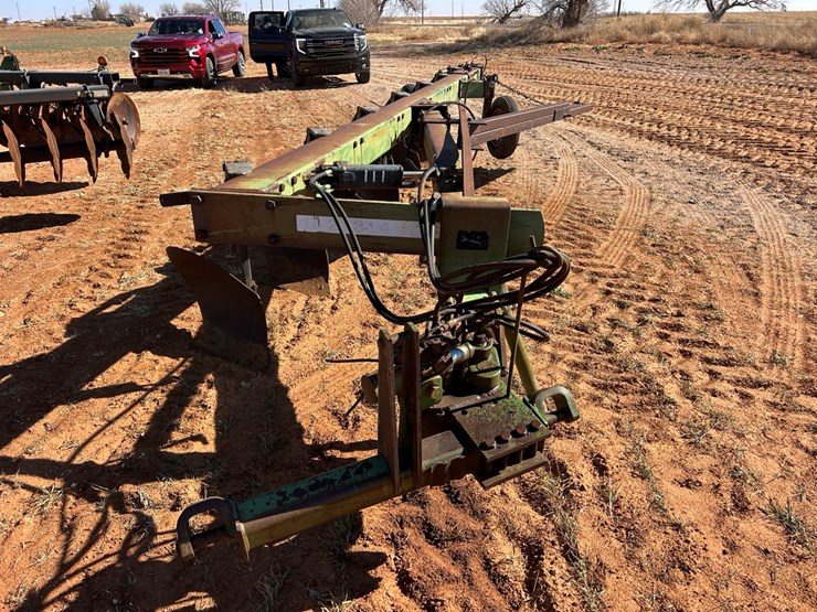 john-deere-2700-image-2