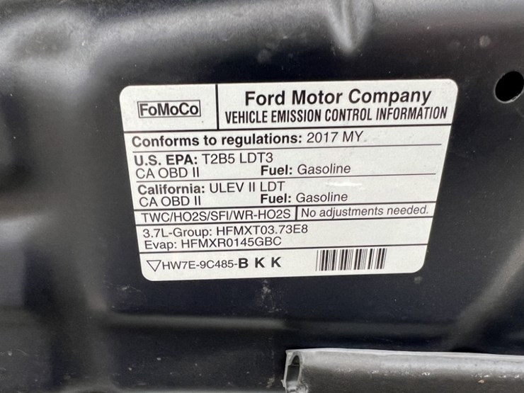 2017-ford-explorer-image-14