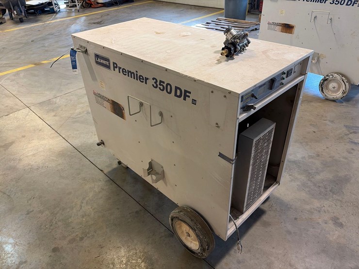 l.b.-white-premier-350-df-portable-heater-image-7