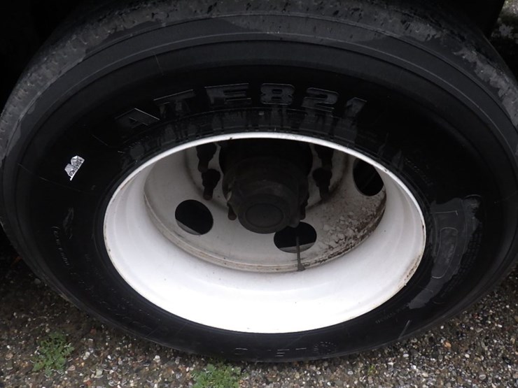 2016-great-dane-champion-se-image-8