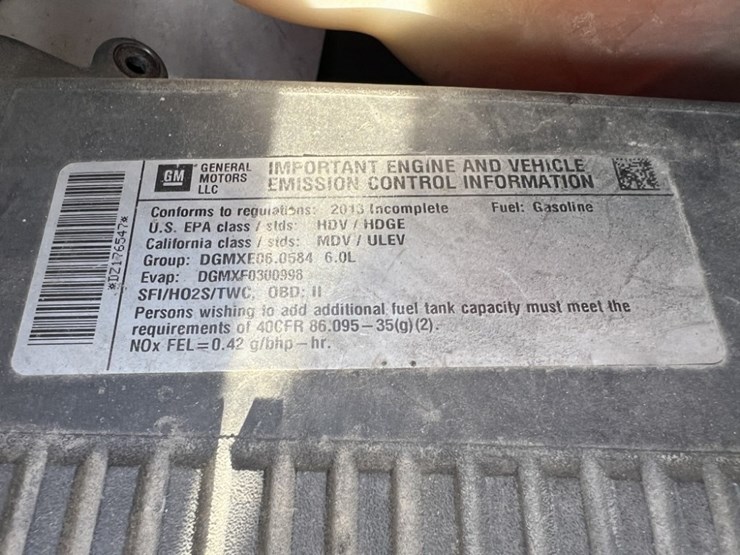 2012-chevrolet-tahoe-image-16