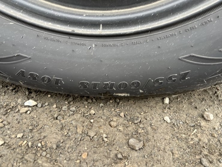 2021-ford-explorer-image-17