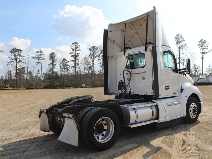 2020-kenworth-t650-image-3