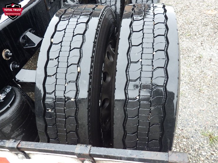 2022-kenworth-t680-image-8