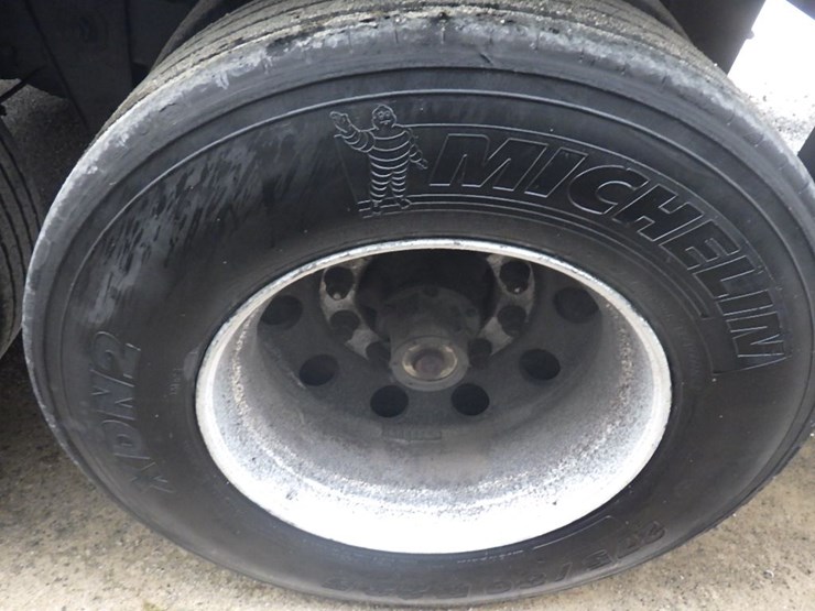 2016-hyundai-reefer-image-16