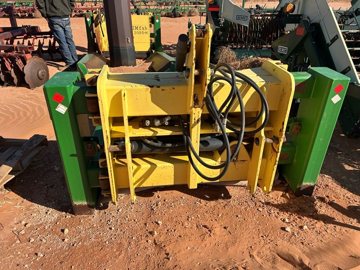 #44-•-sm-fab-bale-carrier-image-2