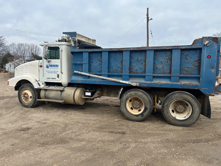 1994-international-9400-image-3