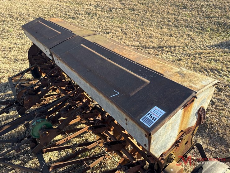 john-deere-7-image-6