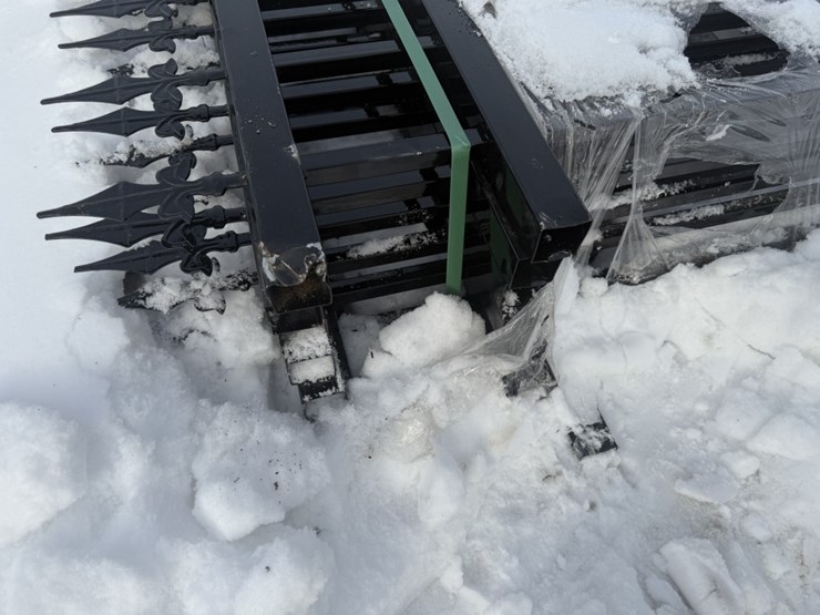 #6883-•-wrought-iron-fence-image-6